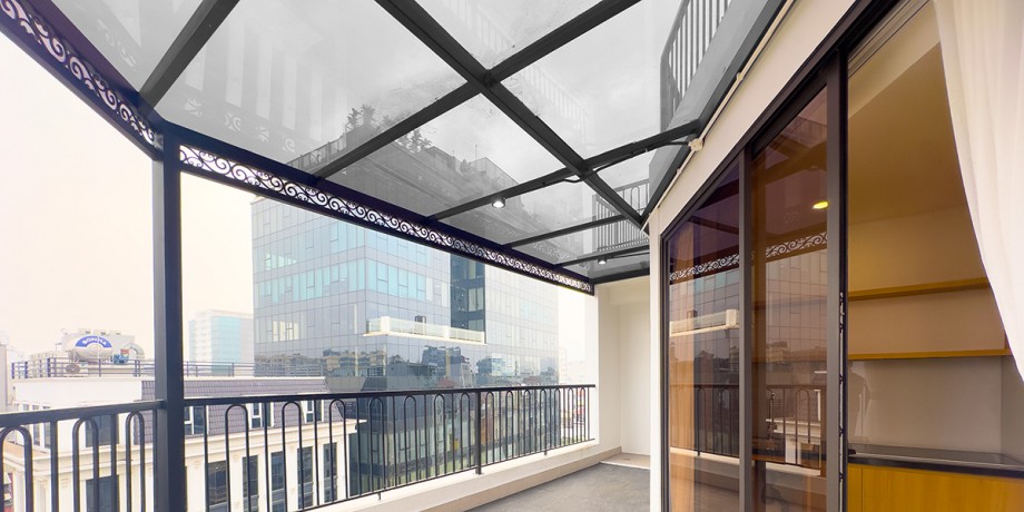 executive806 (8).jpg